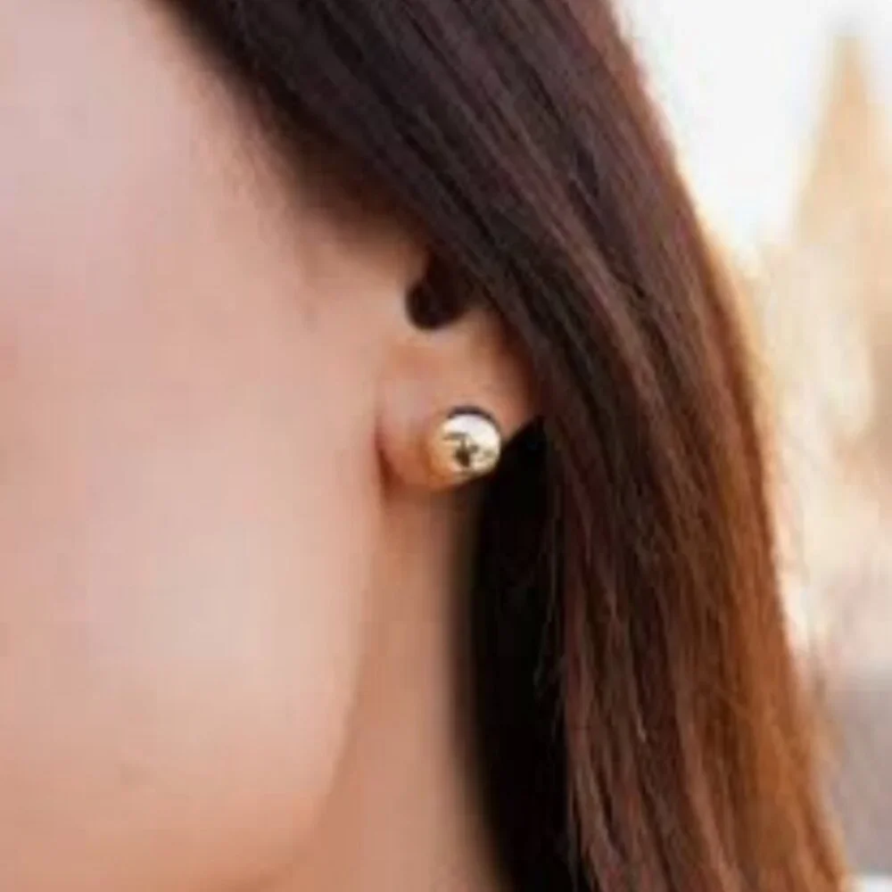 Gorgeous Rose Gold Ball studs - Picture 1 of 3